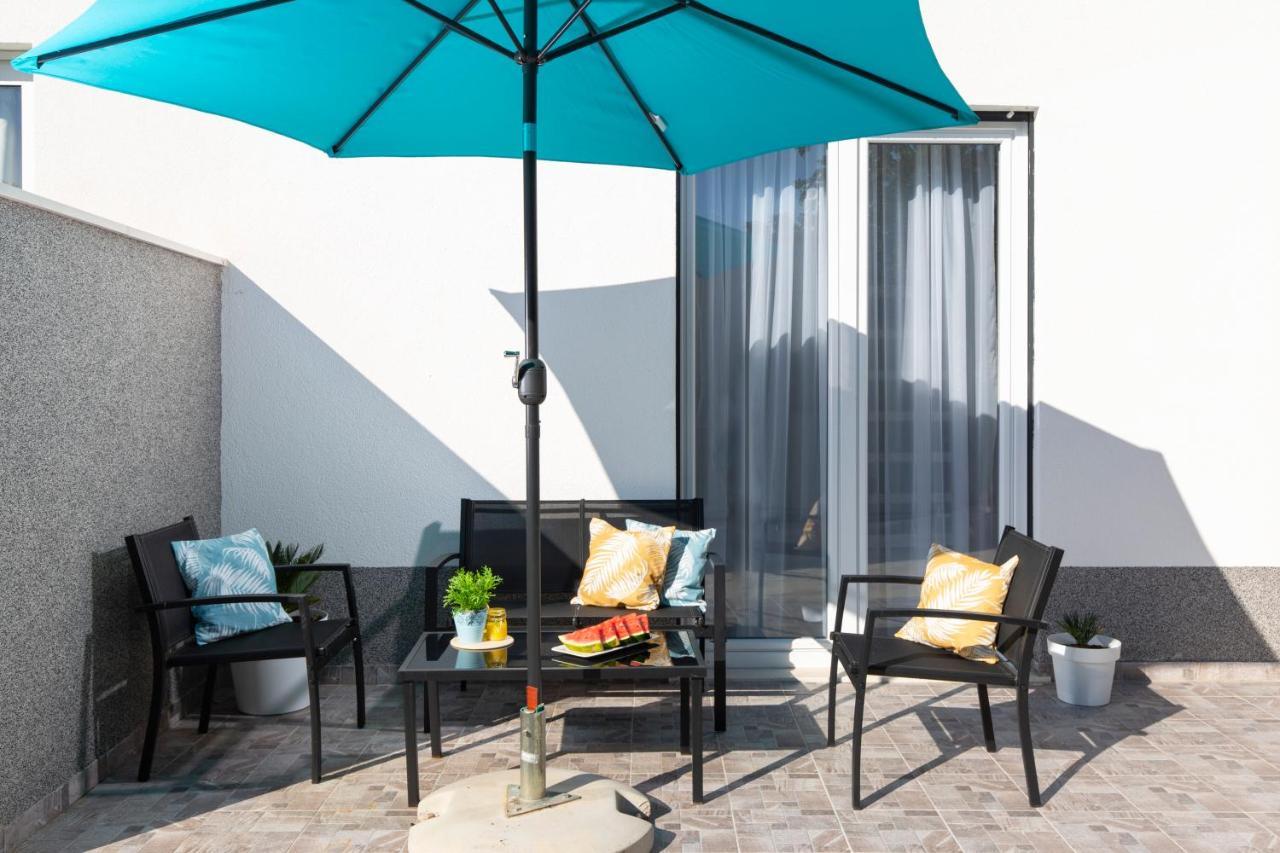 Apartment Antoni 2 Подстрана Екстер'єр фото