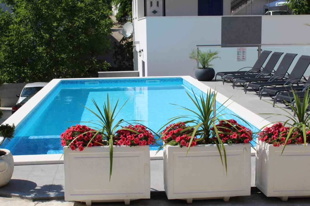 Apartment Antoni 2 Подстрана Екстер'єр фото